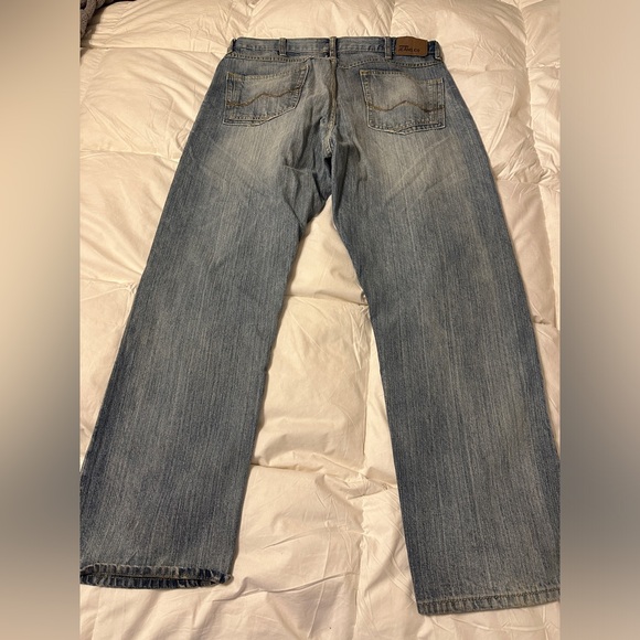 Wrangler Men’s Relaxed Straight Leg Jeans - Size 36x30 - Picture 4 of 10